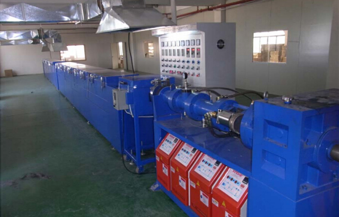 Rubber Tube and Specially-shaped Material Extruding Producti