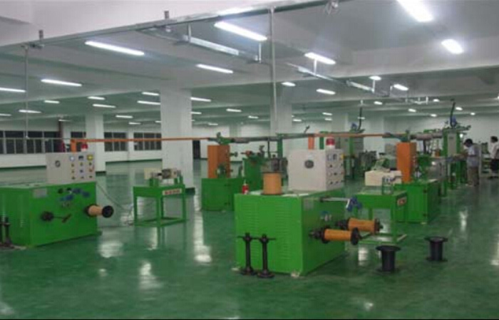 Tandem Type Three-layer Insulated Wire Extruder